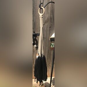 Black and Beige planter